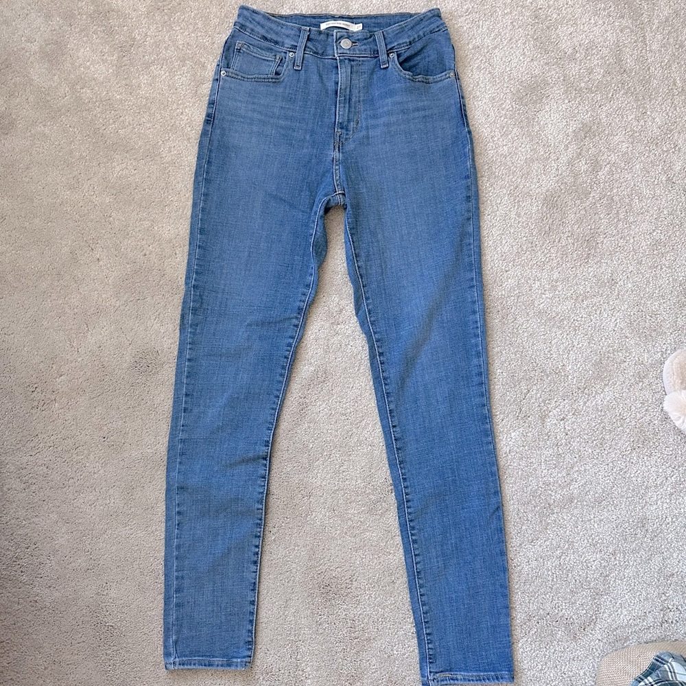 Levi’s 721 High Rise Skinny Jeans